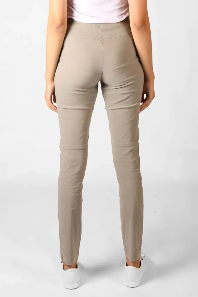 Acrobat Skinny Leg Pant By Verge In Caper
