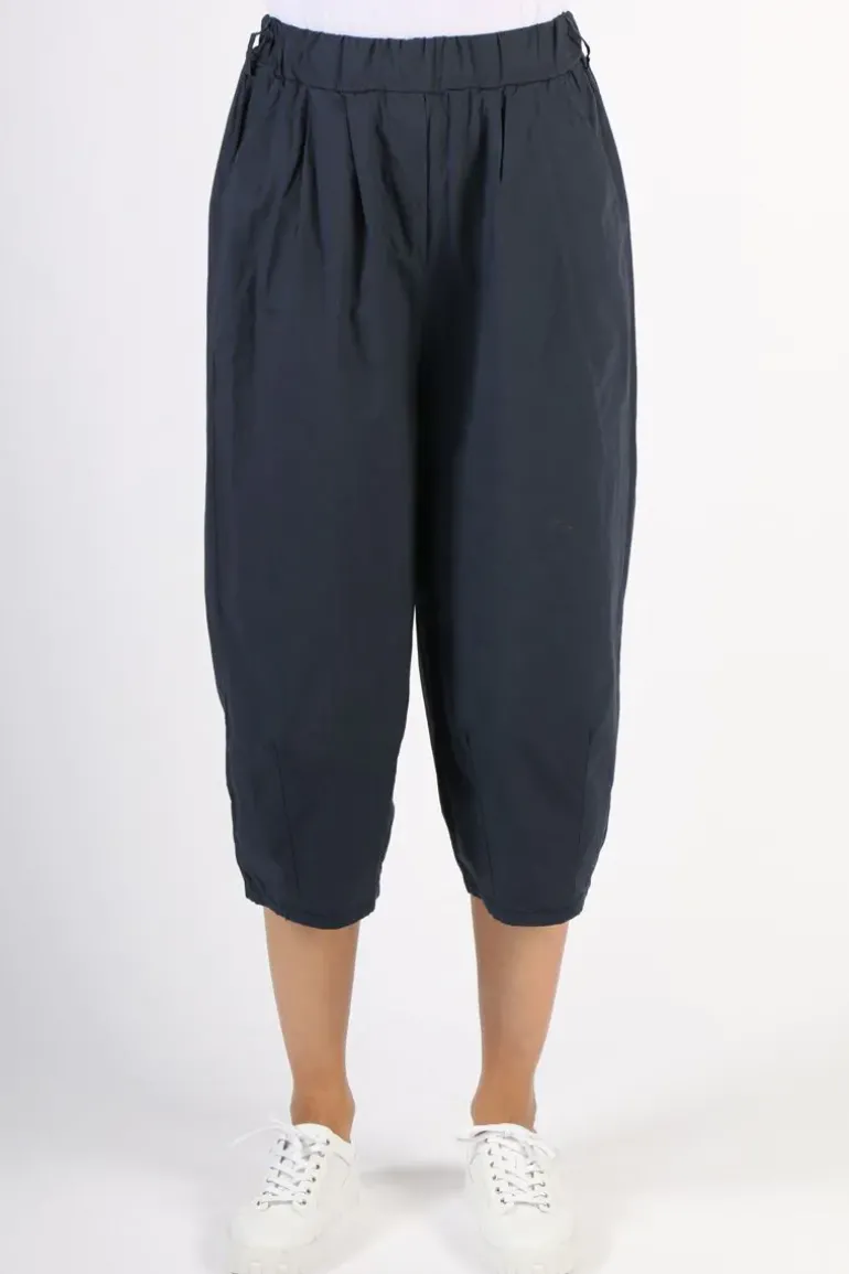 Amici Wide Leg Culotte Pants In Navy