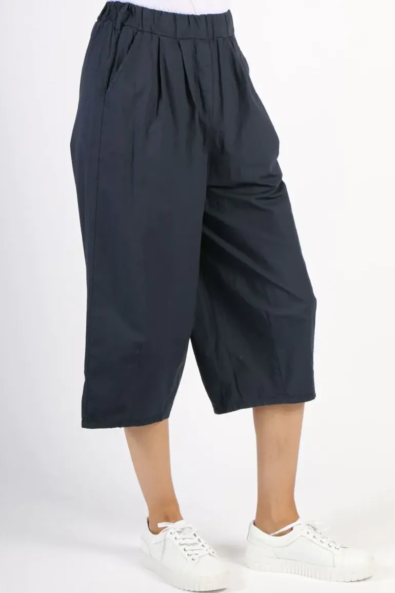 Amici Wide Leg Culotte Pants In Navy