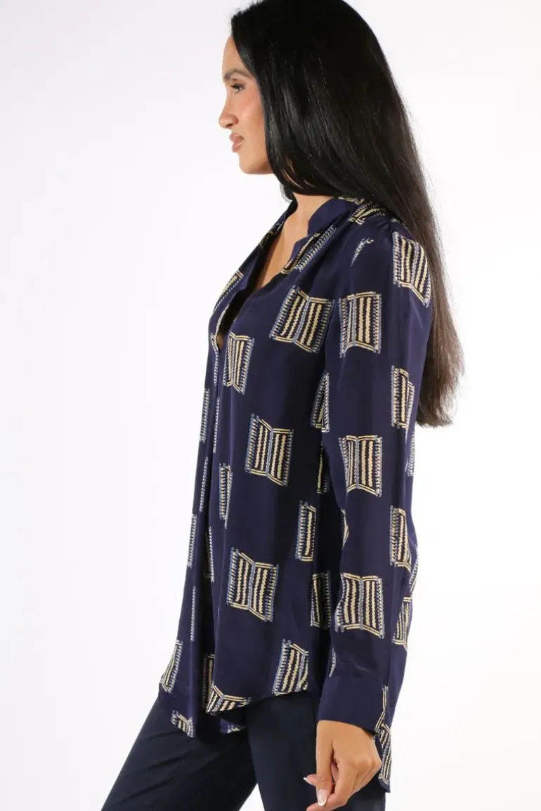 Anupamaa Roma Block Shirt In Navy