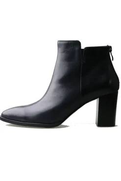 Astron Boot By Django & Juliette In Black