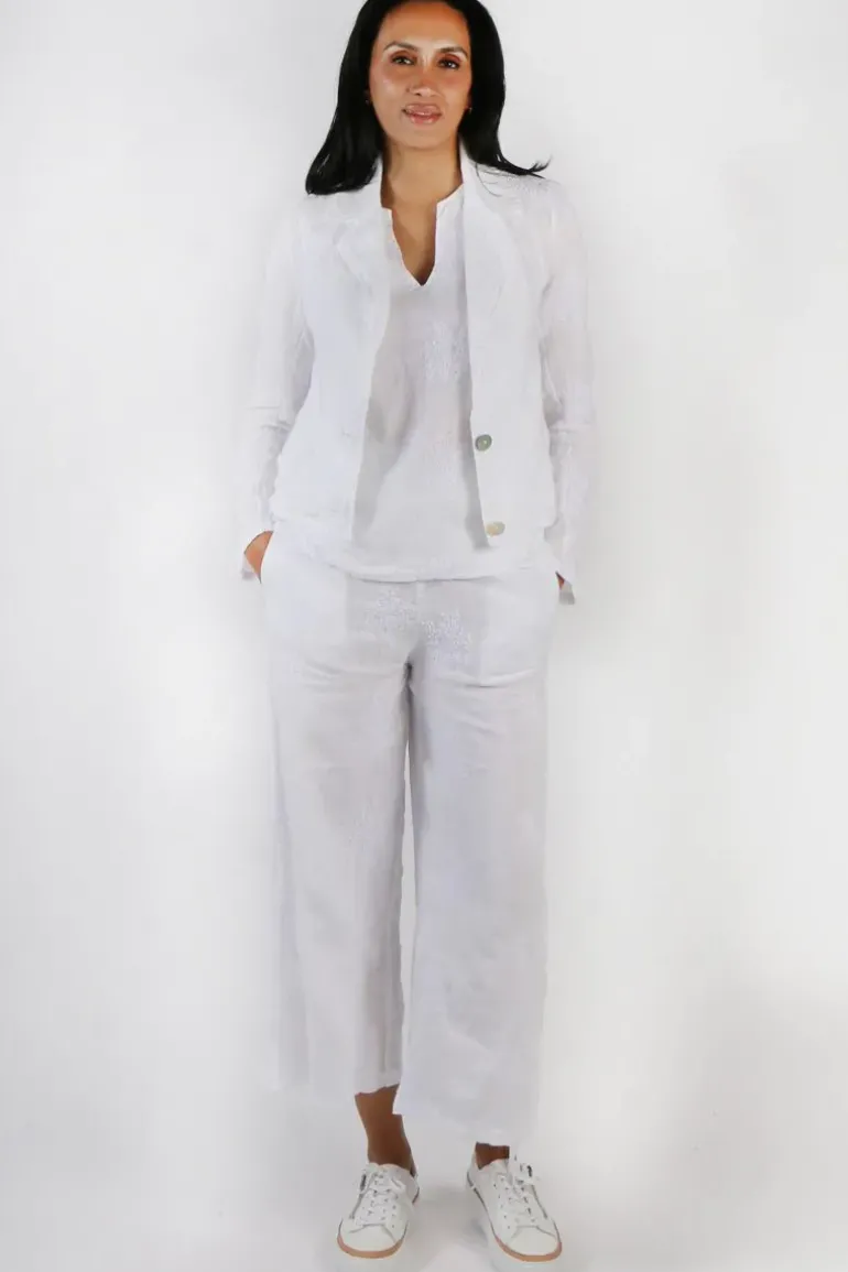 Blueberry Embroidered Cropped Lapel Jacket In White