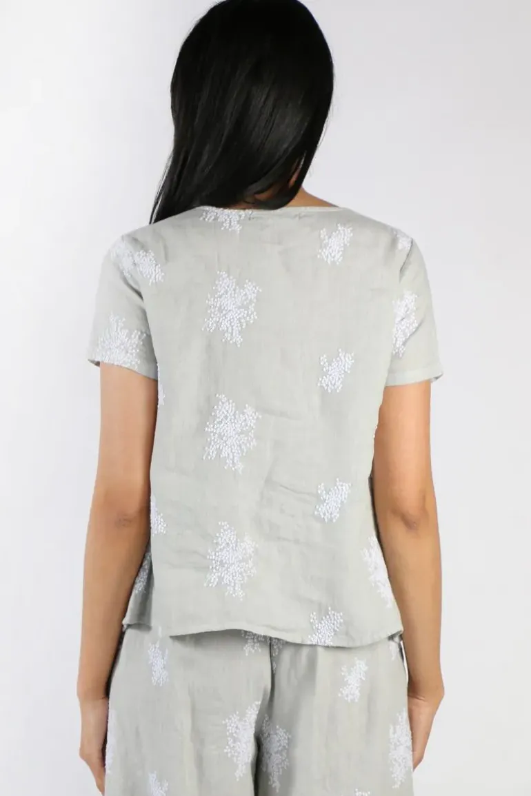Blueberry Embroidered Top In Pearl