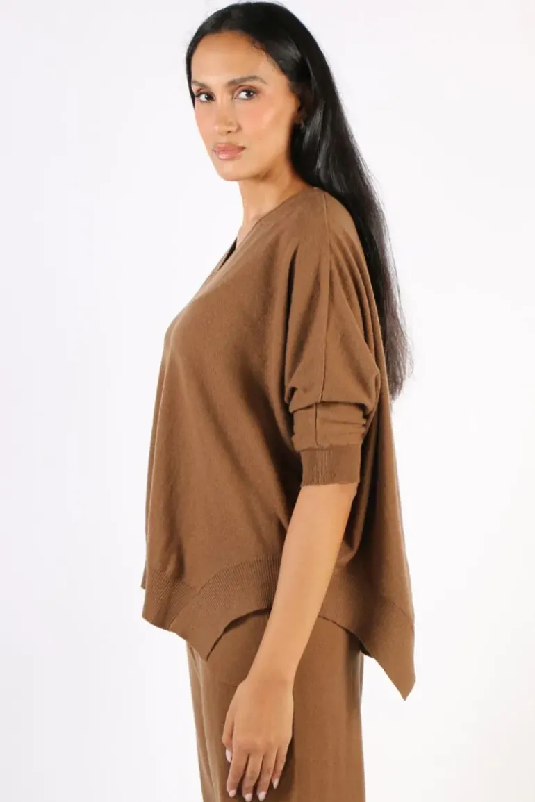 Bridge And Lord Vee Poncho Pullover In Espresso