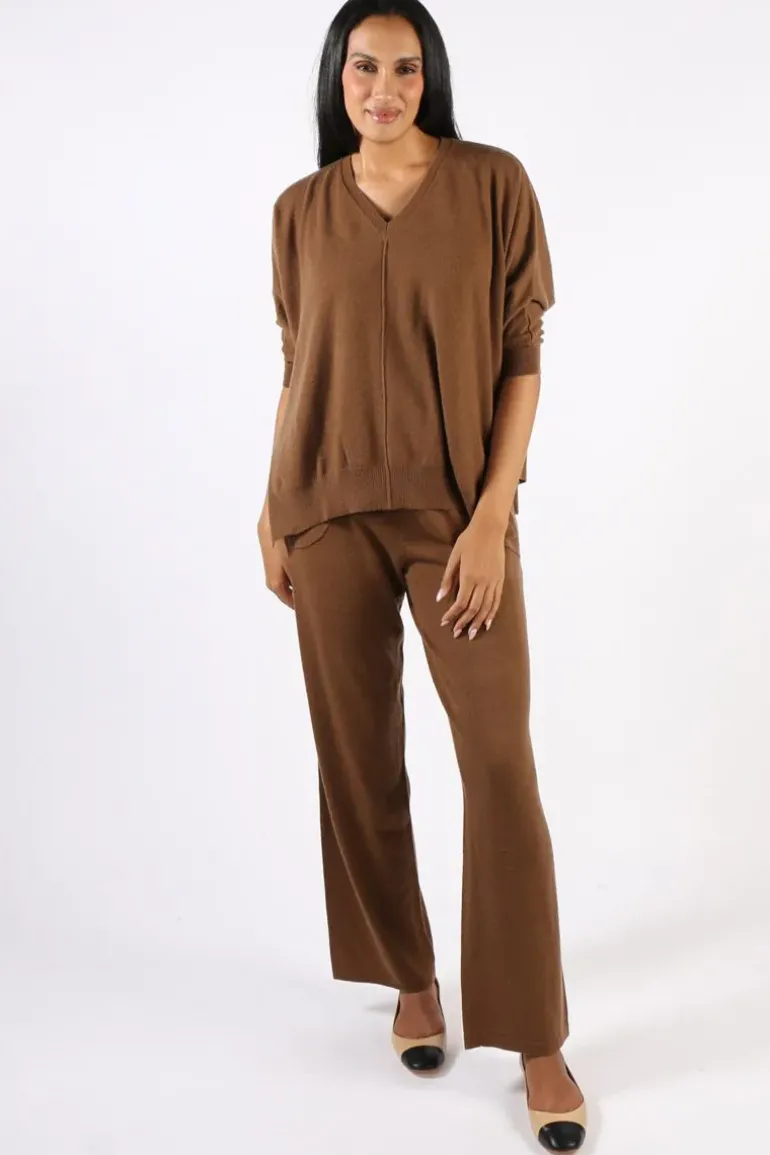 Bridge And Lord Vee Poncho Pullover In Espresso