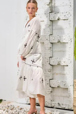 Collectivo Zoe Dress In White