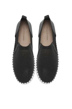 Django And Juliette Habiki Shoe In Black