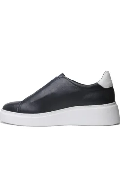 Django And Juliette Yales Sneaker In Navy
