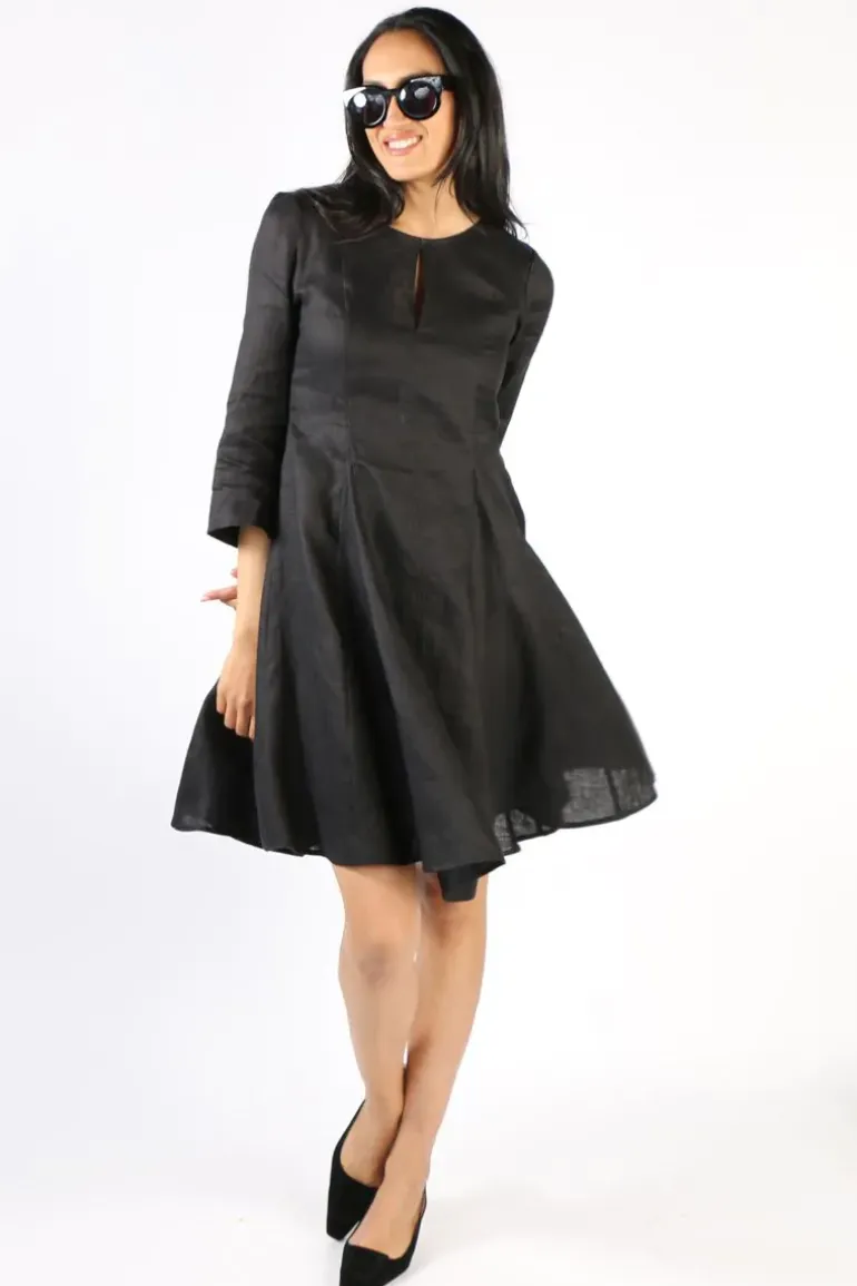 Foil My Flare Lady Dress In Black