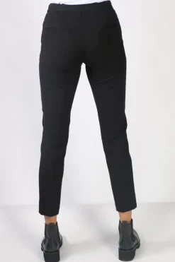 Foil Straight & Narrow Trouser In Black