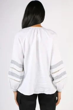 Hammock And Vine Trellis Top In White