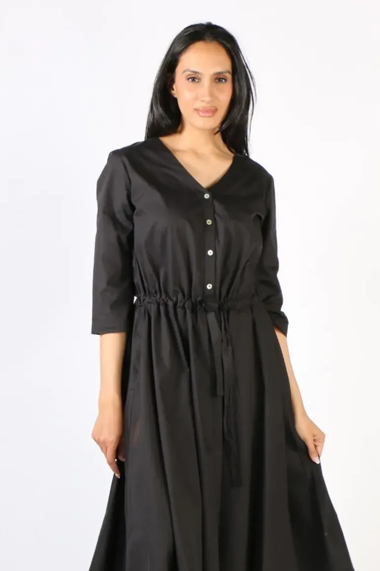 Illium Circle Dress In Black