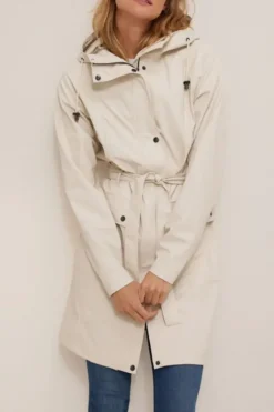 Ilse Jacobsen Trench Raincoat In Milk
