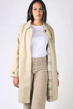 Indi & Cold Classic Gabardine Coat In Beige