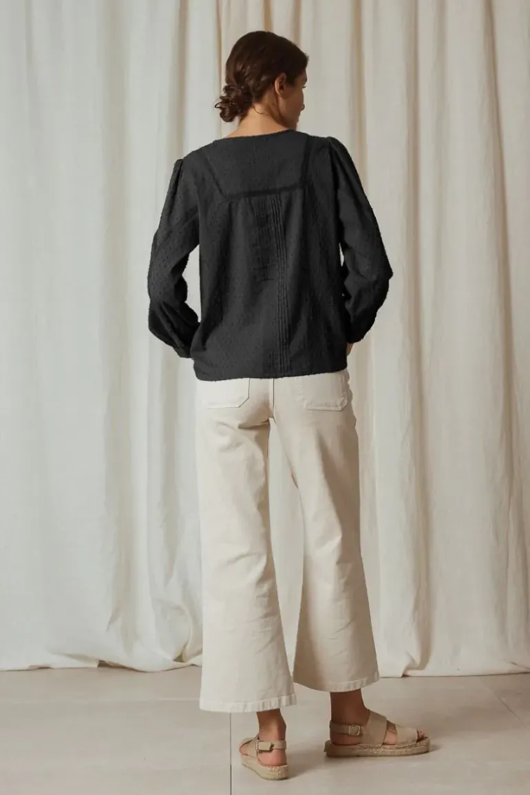 Indi & Cold Hailspot And Lace Top In Black