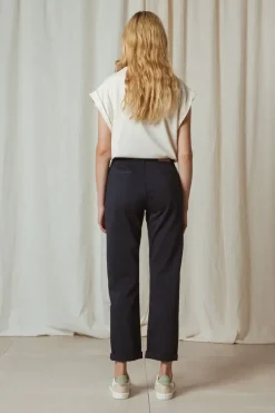Indi & Cold Straight Chino In Navy