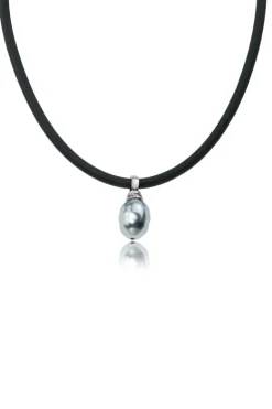 Jantan Capped Pendant Necklace In Grey