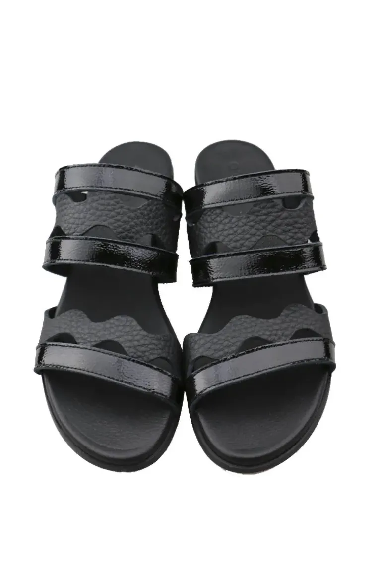 Kisawa Slide By Arche In Black