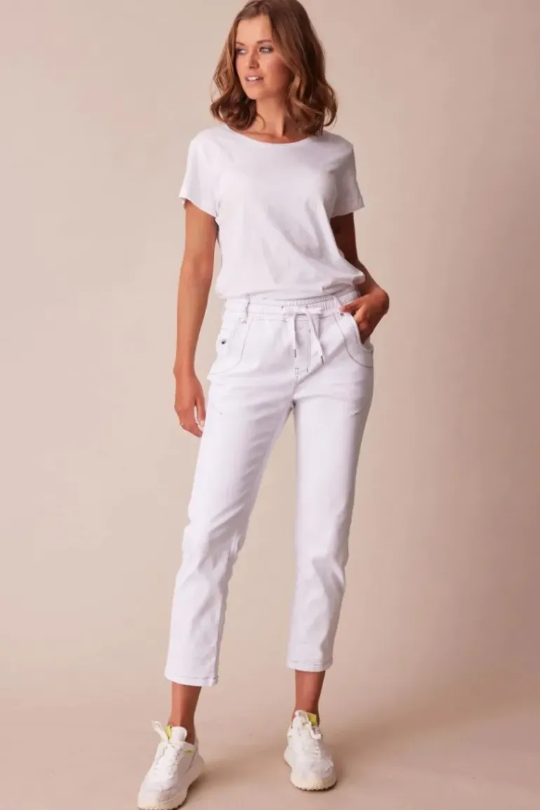 Lania Boyfriend Jean In White