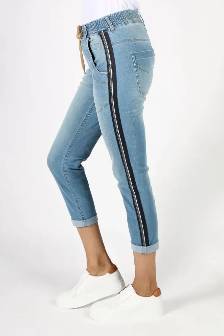 Lania Boyfriend Jean In Wash