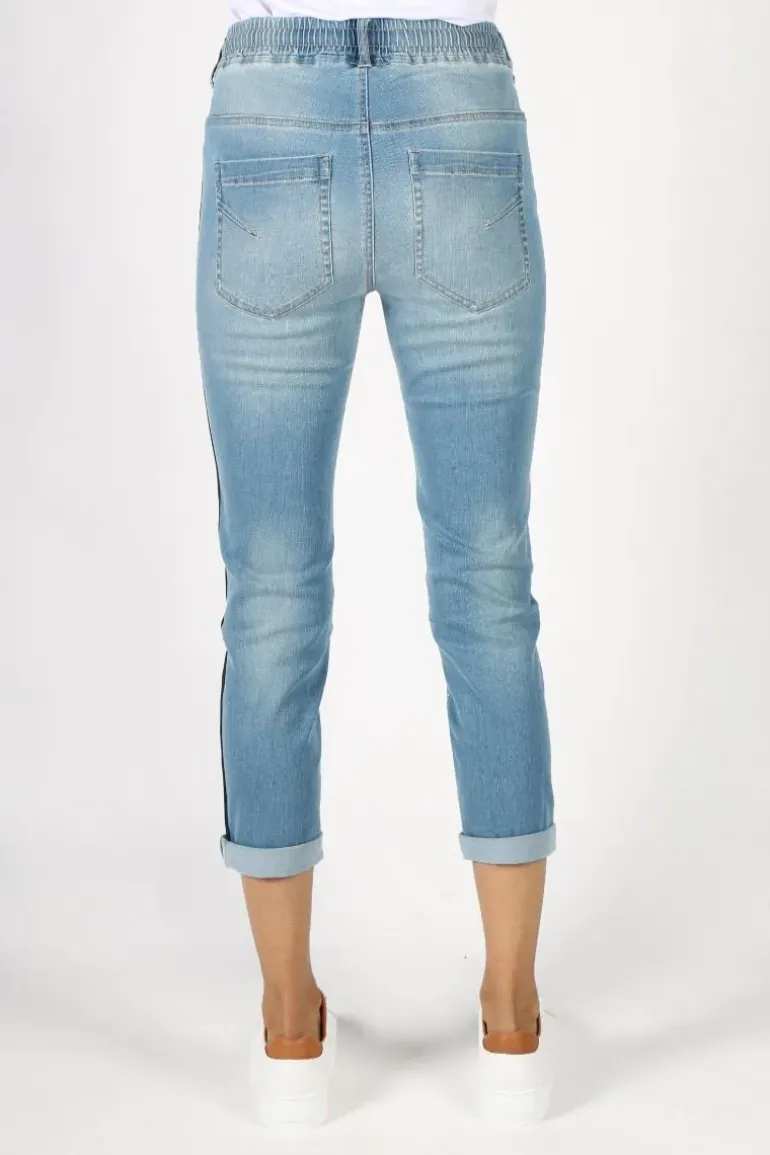 Lania Boyfriend Jean In Wash