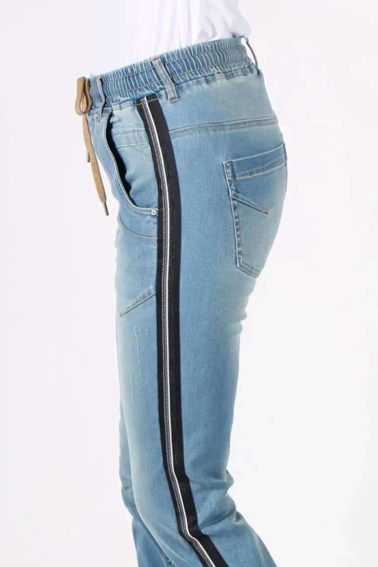 Lania Boyfriend Jean In Wash