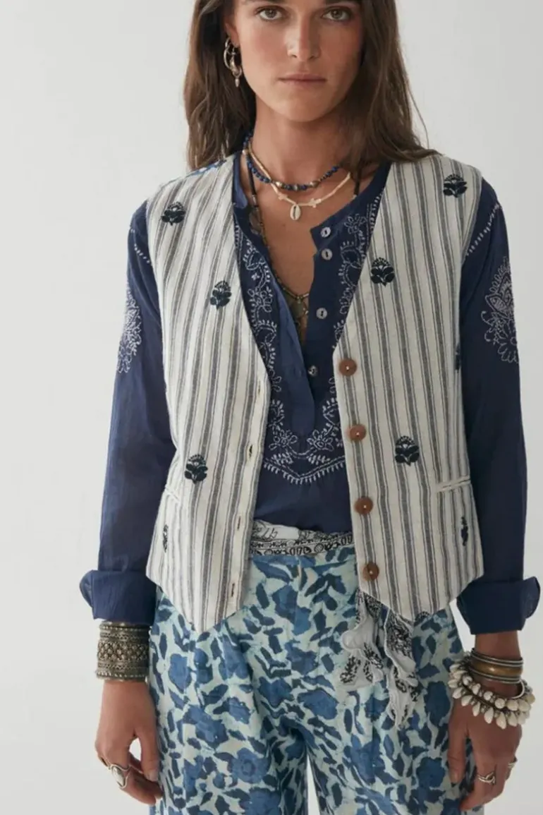 Maison Hotel Giada Vest In White
