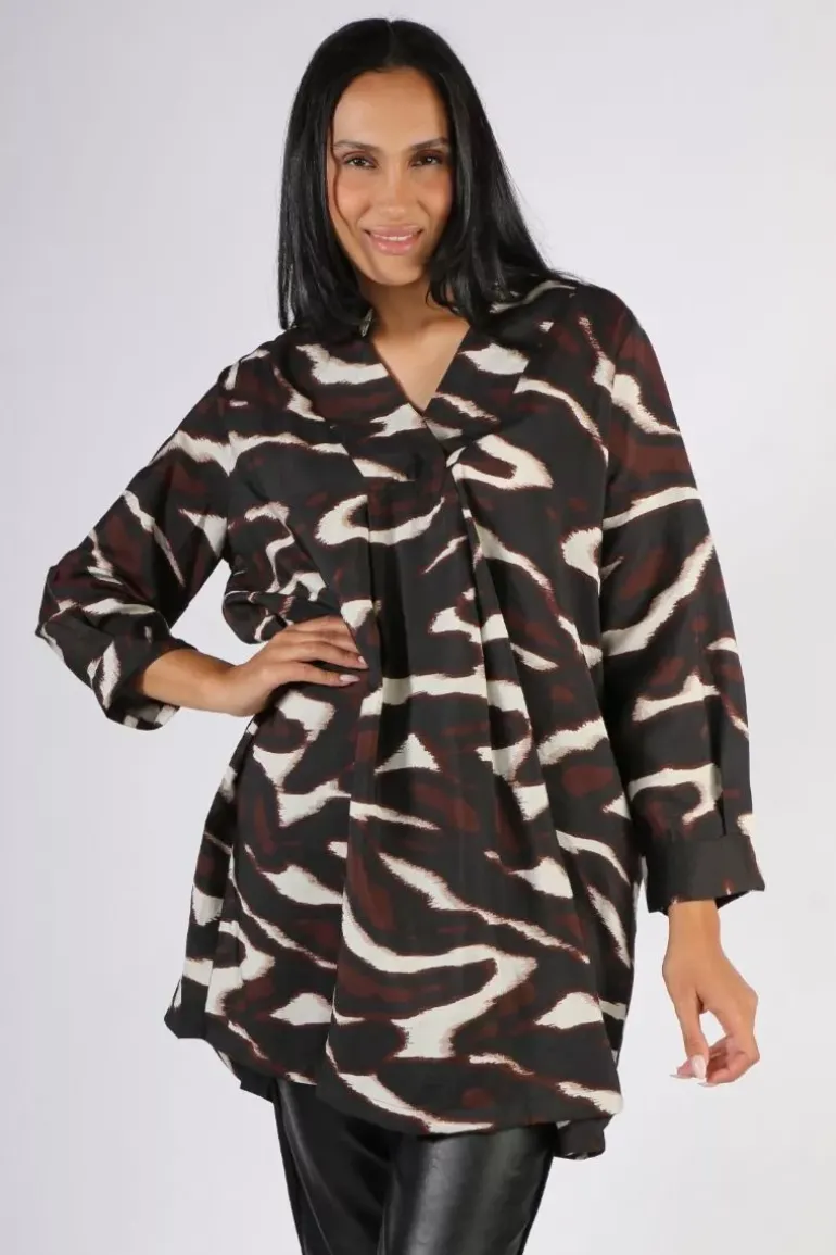 Masai Gnoa Printed Tunic Top In Coffee