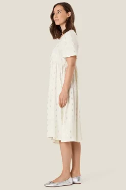 Masai Nen Dress In Cream