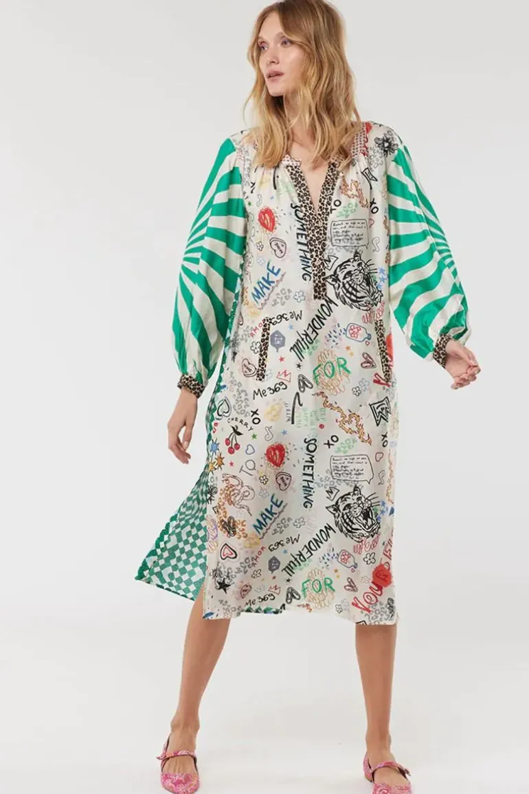 Me369 Hannah Dress In Graffiti Print