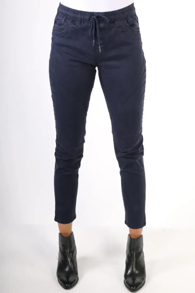Milson Marizo Jogger Pant In Navy