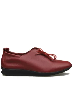 Naskay Flat By Arche In Red