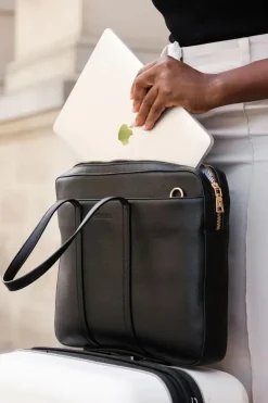 Orleans Bag In Black By Louenhide