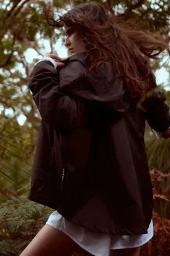 Paqme Crop Raincoat In Black