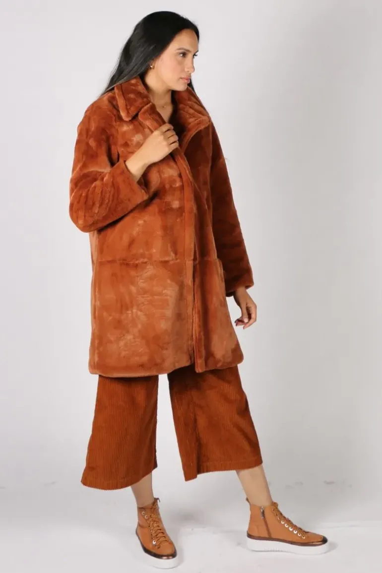 Paz Torras Classic Faux Fur Coat In Tan