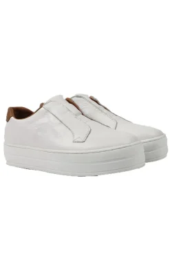 Shia Flat By Django & Juliette In White