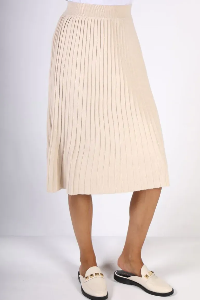 Spanner Pleated Skirt In Oat