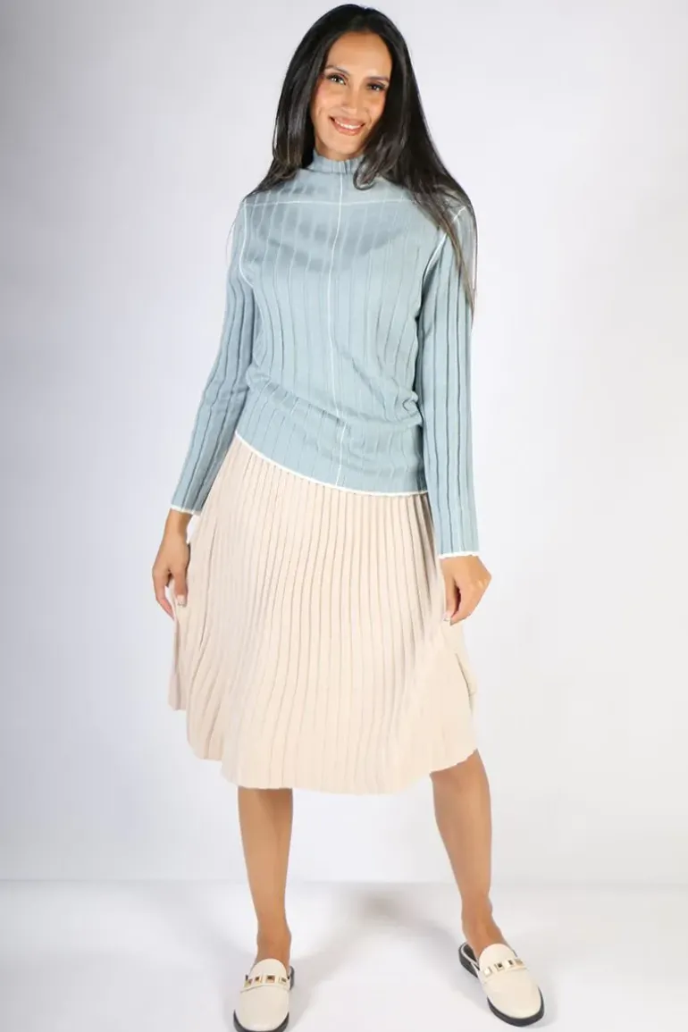 Spanner Pleated Skirt In Oat