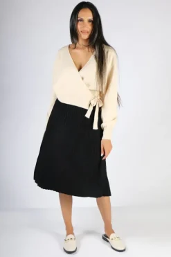 Spanner Pleated Skirt In Black