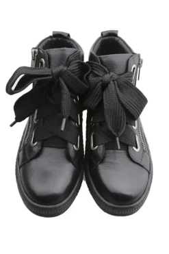 Thendo Sneaker By Django & Juliette In Black