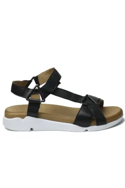 Thyme And Co Torque Sandal In Black