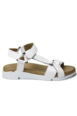 Thyme And Co Torque Sandal In White