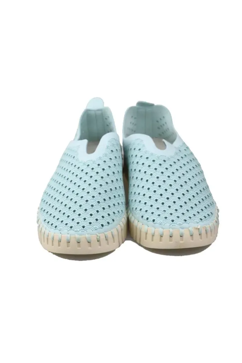 Tulip Flat By Ilse Jacobsen In Sapphire
