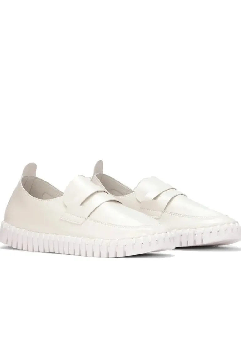 Tulip Loafer By Ilse Jacobsen In Cream