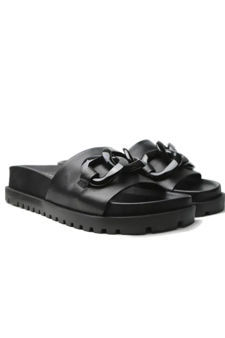 Ubecca Sandal By Django & Juliette In Black
