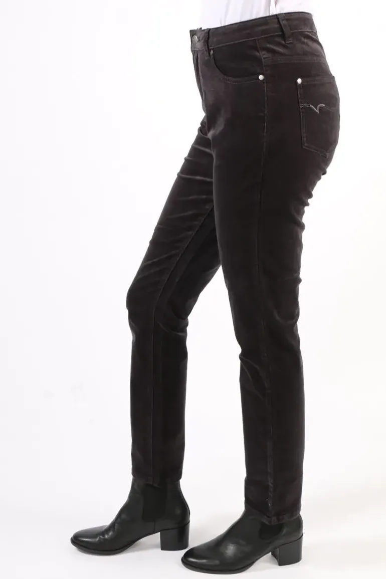 Vassalli Narrow Leg Pinwale Cord Jean In Charcoal