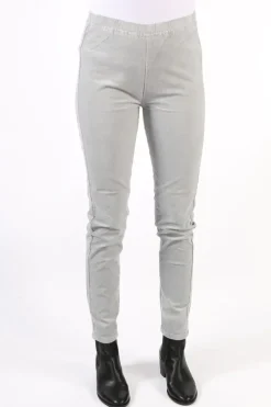 Vassalli Skinny Leg Pinwale Cord Pull On Pant In Cloud