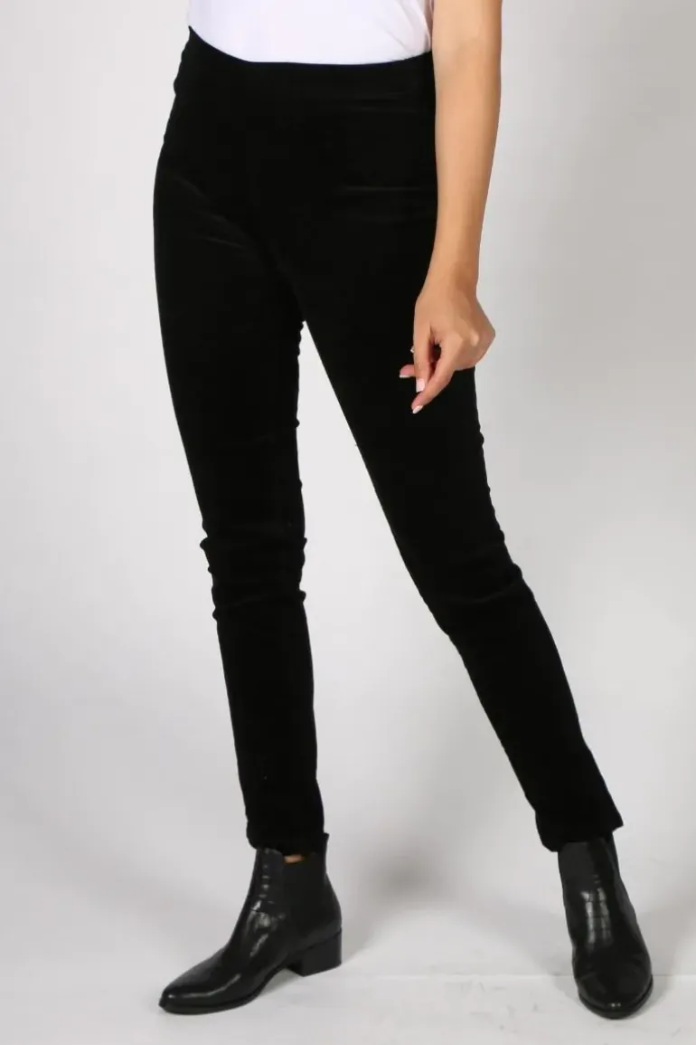 Vassalli Slim Corduroy Pant In Black