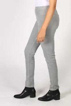 Vassalli Slim Corduroy Pant In Cloud