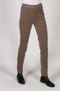Vassalli Wide Leg Corduroy Pant In Taupe
